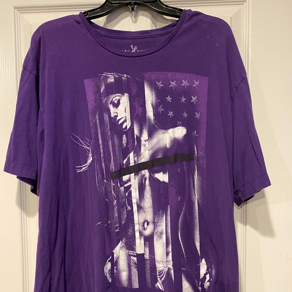 Men’s T-shirt